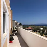 Frosos House * קפלוס