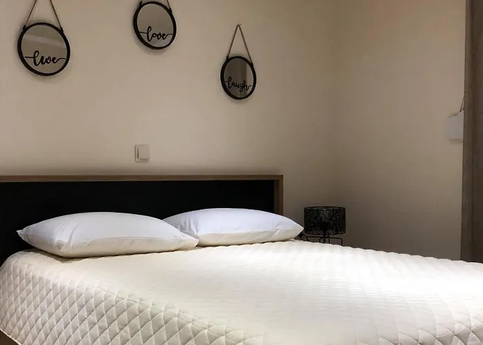 아파트 Frosos House 케팔로스